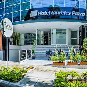 Hotel Laureles Plaza